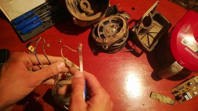 Шумит пылесос Samsung SC4350 смотреть онлайн