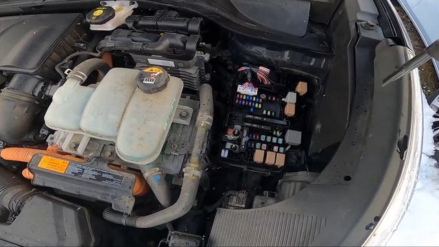 Where is Car Battery Extension for Jump Start in Kia Niro I ( 2016 – 2022 ) смотреть онлайн