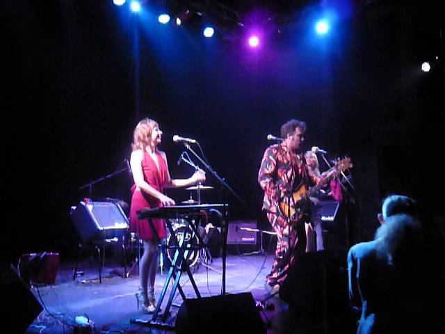 Red Elvises - Love Pipe (2009.07.03) смотреть онлайн