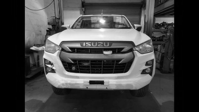 Isuzu D-Max 71 Plate winch installation for Ditchburn Truck Services смотреть онлайн