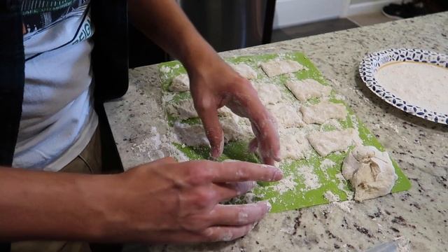 Recreating Disneyland Mickey Beignets And Strawberry Mint Juleps! смотреть онлайн