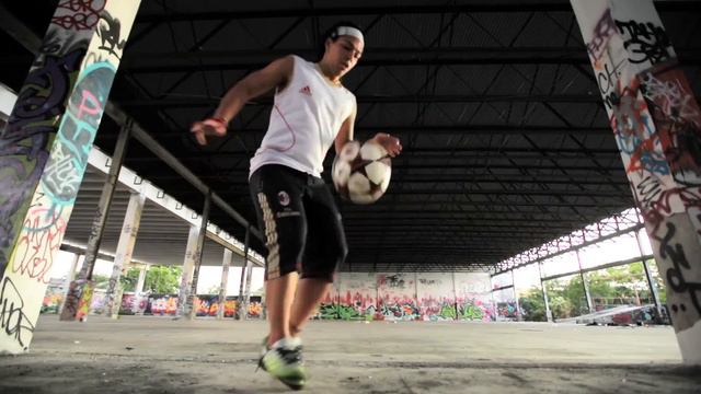 FIFA STREET 4 's JAYZINHO - Official Partner with AC Milan Junior Camp !!! смотреть онлайн