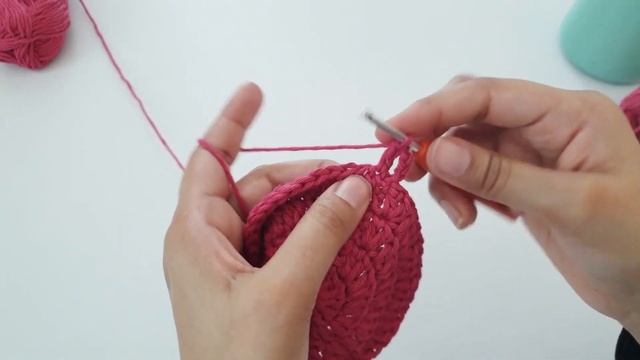 Christmas Crunch Crocheted basket | سلة كروشية سهلة بغرزة الفيشارة смотреть онлайн