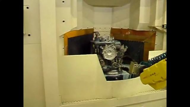 Загрузка деталей роботом с конвейера смотреть онлайн