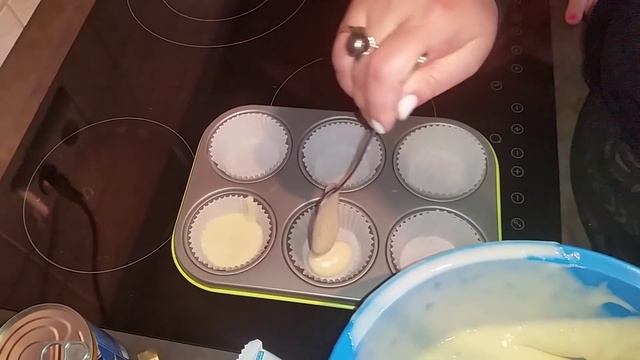 Быстрые Шоко - вишневые маффины - кексы... обьедение!!! смотреть онлайн