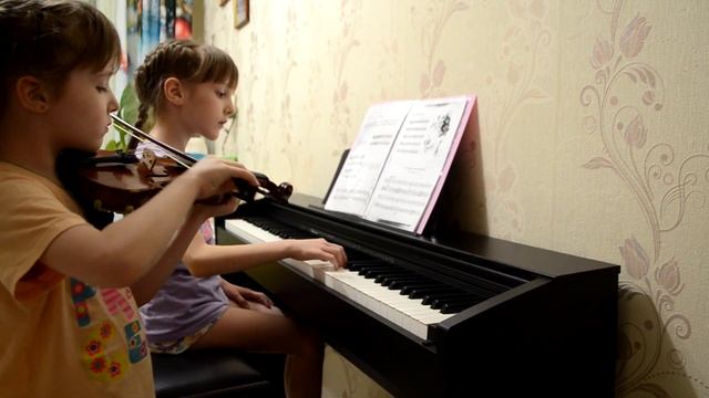 Как пошли наши подружки - Русская народная песня (0 класс, скрипка)