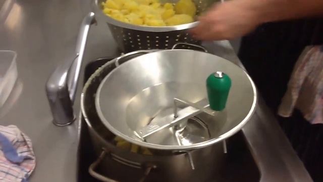 Making mash part 3 смотреть онлайн