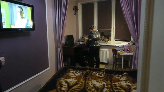 Мать разбила компютер гриферу.Он разбил ноутбук матери........* смотреть онлайн