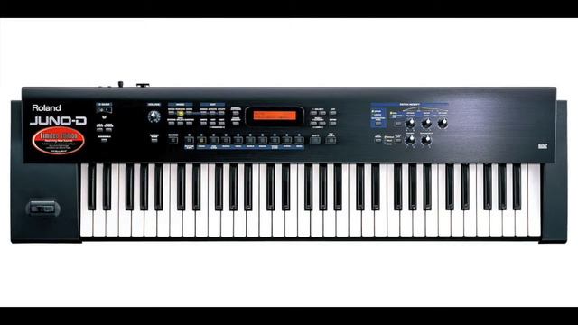 2005 Roland Juno D Synthesizer смотреть онлайн