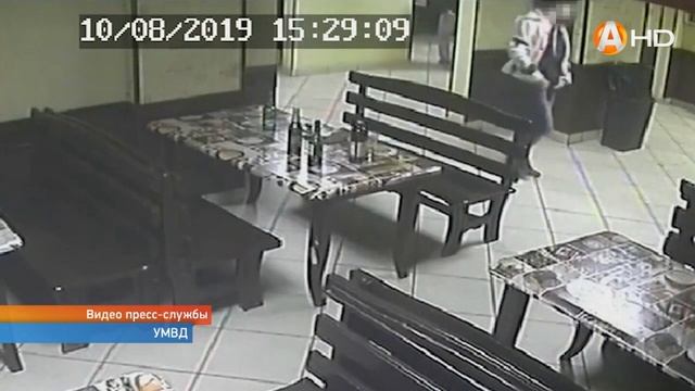 Подружился с девушкой в баре, а она сбежала, прихватив телефон смотреть онлайн