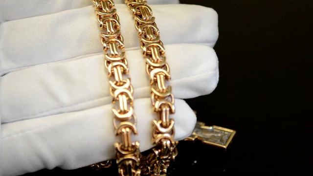 Нательный крест из красного золота с чернением на золотой цепочке с инициалами плетение Скарабей смотреть онлайн