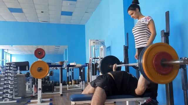 Жим лежа 140х4 смотреть онлайн