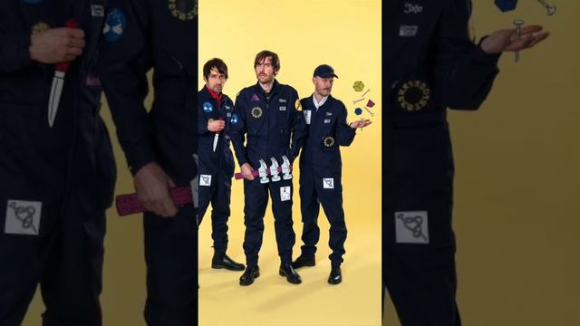 (Full song) Peter Bjorn and John feat. Victoria Bergsman - Young Folks (2006) смотреть онлайн