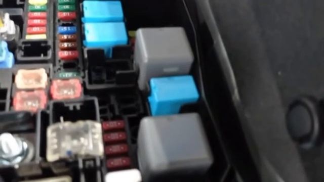 промывка топливных форсунок на Toyota Rav 4 смотреть онлайн