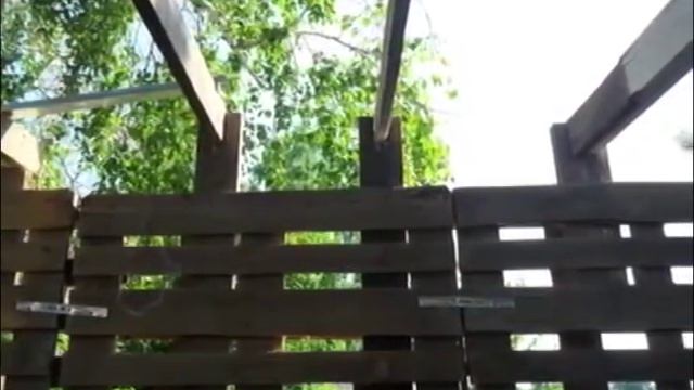 сарайчик из поддонов смотреть онлайн