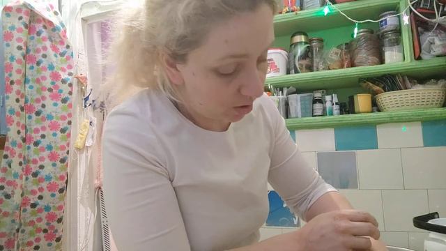 Ситуация в Украине. Новости, как живут люди в Украине. Люди очень переживают..... смотреть онлайн