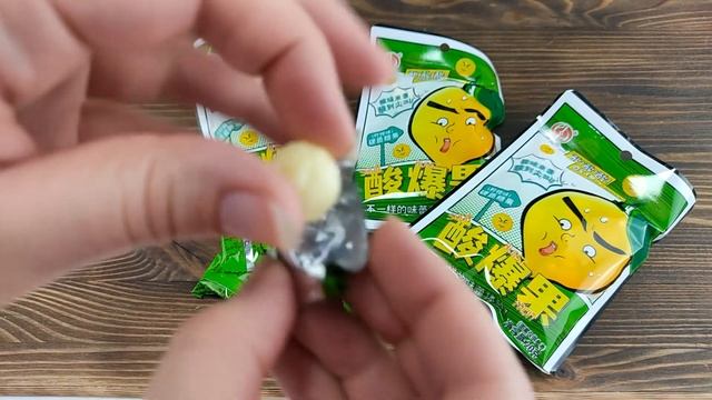 Распаковка: Кислые леденцы с шипучкой SOUR BUST FRUIT со вкусом лимона 20 гр.?