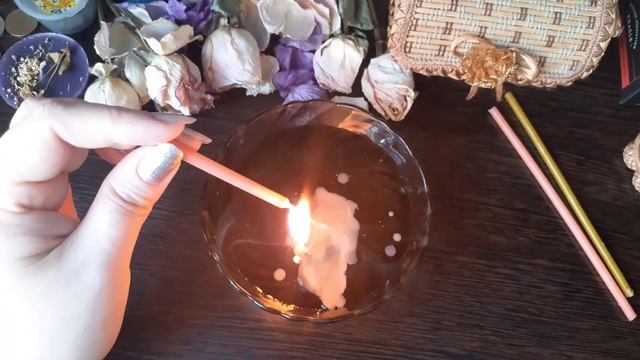 ❗?ЕСТЬ ЛИ У НЕГО ДРУГАЯ ЖЕНЩИНА⁉️ЕСТЬ ЛИ ВЛИЯНИЕ С ЕЕ СТОРОНЫ⁉️ГАДАНИЕ НА ВОСКЕ? смотреть онлайн