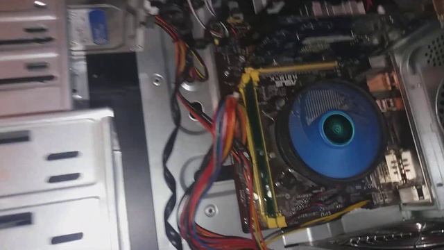 Пк перезагружается при включении смотреть онлайн