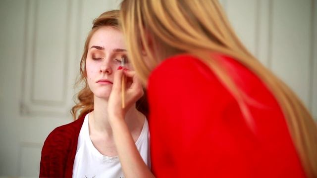 Создание свадебного образа. Прическа и макияж. смотреть онлайн