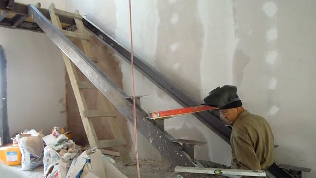 Каркас лестницы из швеллера и металлических пластин смотреть онлайн