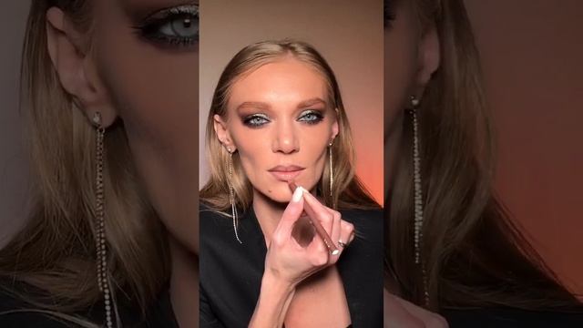 СТОЙКИЙ МАКИЯЖ губ! #shortsvideo #макияжгуб #videoshorts #макияж смотреть онлайн