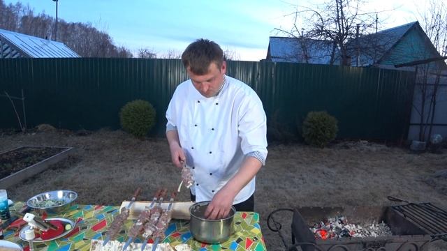 Первый весенний шашлык на даче смотреть онлайн