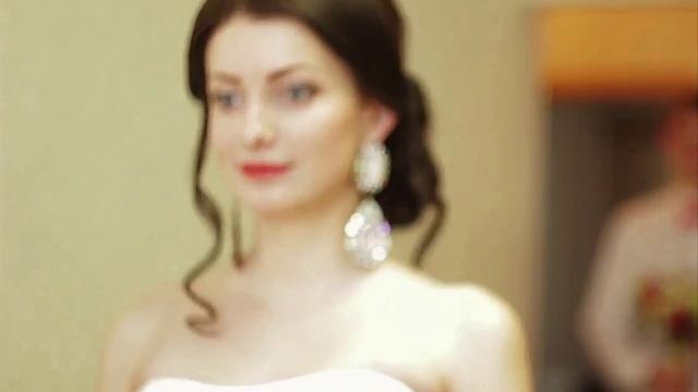 Роза в снегу.Стихи -Юрий Фенько,музыка и вокал-Саша Майский (Александр Дубовой),монтаж -Валентина Зу