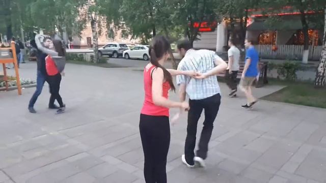 Open Air Хастл 4.06.2017 часть 2. Dance Fox г.Кемерово смотреть онлайн