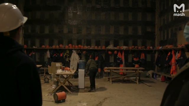 Mash провел экскурсию по дворцу под Геленджиком смотреть онлайн