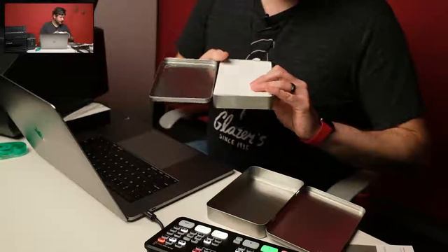 Glazer's Holiday Live: Printing Your Own Holiday Cards with Devin Belmain! смотреть онлайн