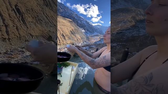 Завтрак в горах? Кармадонские ванны #кавказ #осетия #кармадонскиеванны #туризм #горы #владикавказ смотреть онлайн