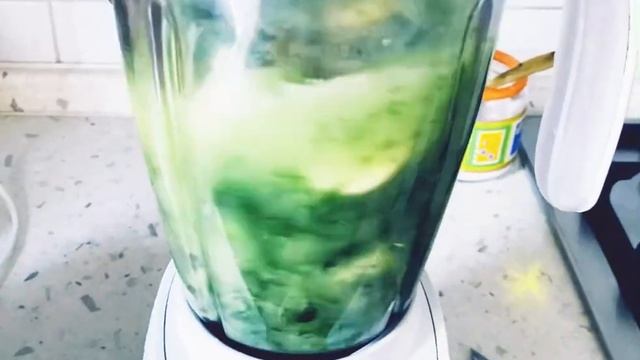 Сырой завтрак/обед.Ужину нет!#сыроедение #сыроедныйкоктейльиздикоросов смотреть онлайн