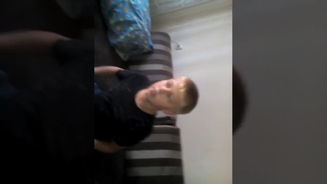 Айфон под подушкой это ложь смотреть онлайн