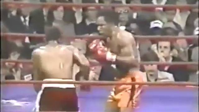 Sugar Ray Leonard vs Larry Bonds смотреть онлайн