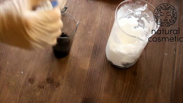 Средство для бритья и умывания. Пенка для бритья. Средство для умывания с ментолом и углем. смотреть онлайн