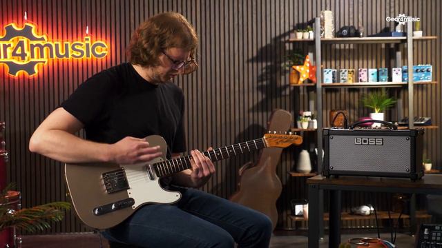 HUGE Portable Tone with a TINY Footprint – BOSS Dual Cube LX! смотреть онлайн