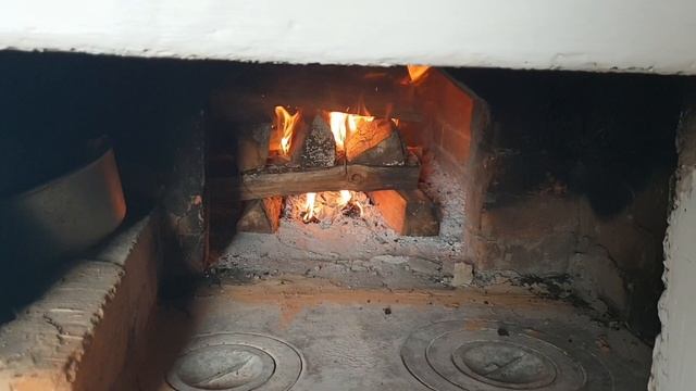 Влог про жизнь в деревне. Убираю капусту/ Запекаю тыкву в русской печи. смотреть онлайн