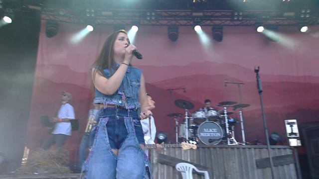 Alice Merton - Run Away Girl (Live In Vienna)