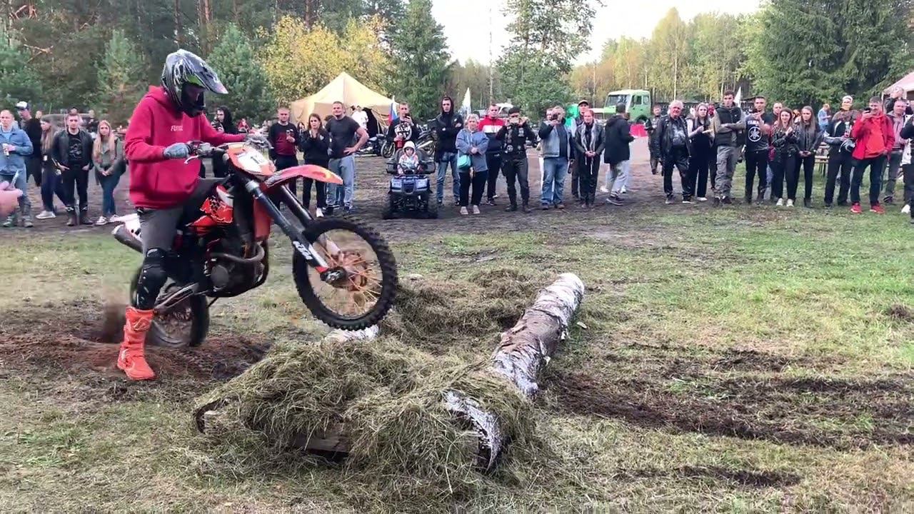 Закрытие мотосезона 2023. Эндуро заезд Псков смотреть онлайн