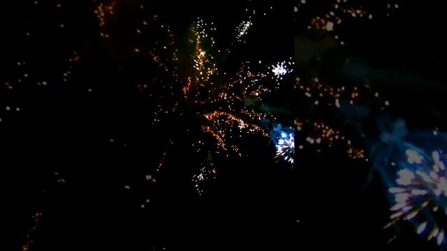 Гранд отель Кореновск. Фейерверк смотреть онлайн