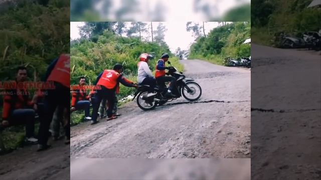 Yamaha Nmax 155 Vs Honda PCX 160 Vs Sa Akyatan смотреть онлайн