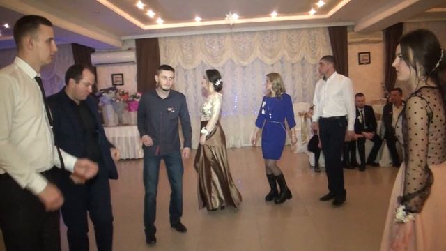 весілля в ресторані Українська пісня відео фото 0680595280 зйомка оператор Весілля 2019 2020 рік смотреть онлайн