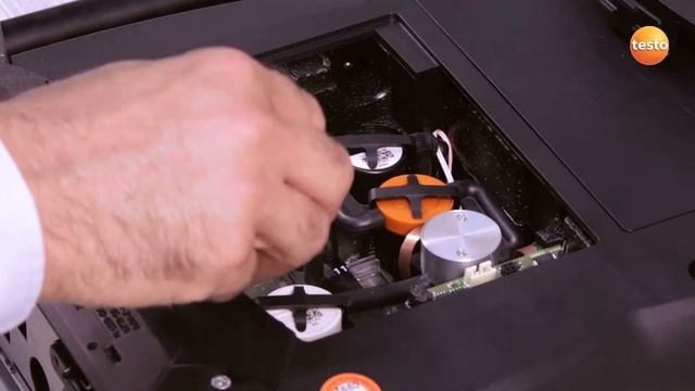 Testo 350 Industrial Emissions Analyser Replacing Sensors смотреть онлайн