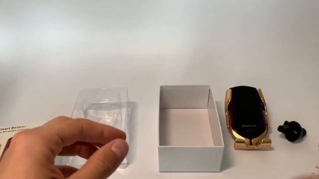 Обзор автомобильного беспроводного зарядного устройство R1 Smart Sensor смотреть онлайн