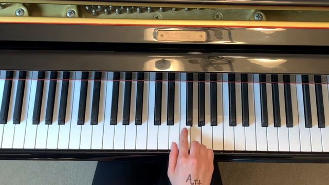 Running Up That Hill by Kate Bush - Easy Piano Tutorial смотреть онлайн