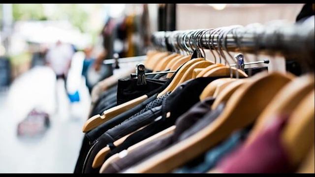 Небольшие магазины одежды и обуви откроются в России на первом этапе снятия ограничений!
