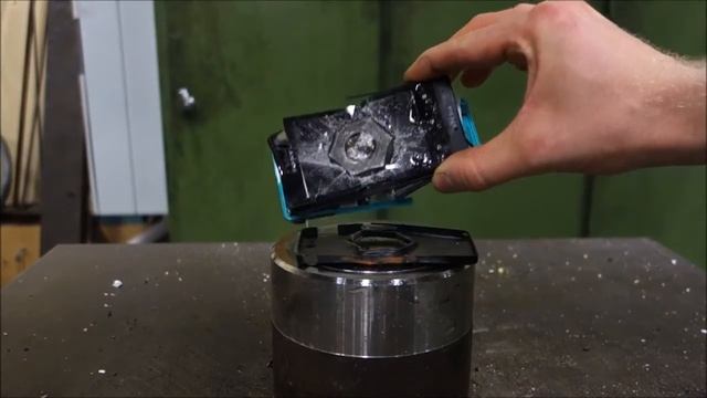 МОБИЛЬНЫЙ ТЕЛЕФОН ПОД ГИДРАВЛИЧЕСКИЙ ПРЕСС смотреть онлайн