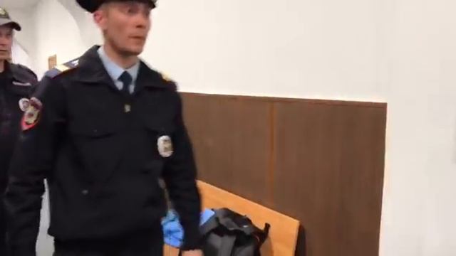 Малобродского привели. Сейчас будет решение суда смотреть онлайн