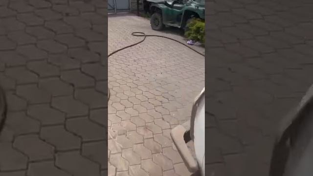 1?? На Марьинском направлении командир полка расстрелял транспорт, купленный бойцам волонтерами. смотреть онлайн